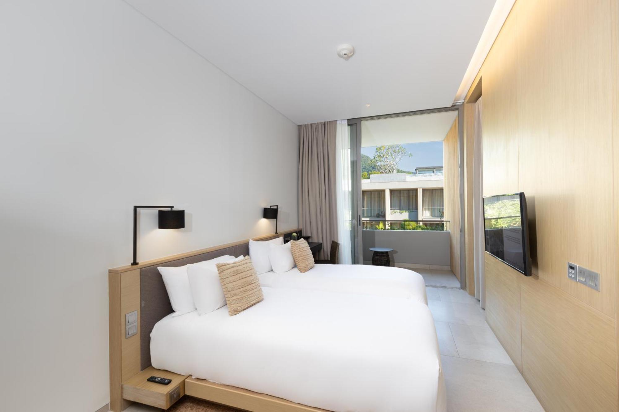 Twinpalms Montazure Phuket Hotel Exterior photo